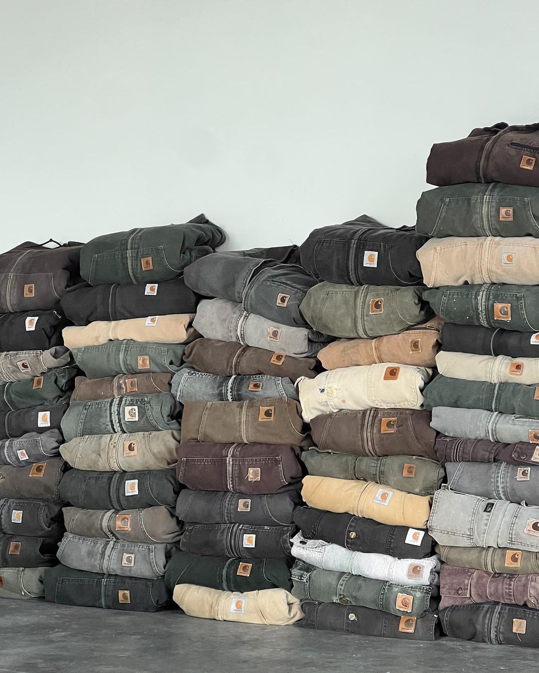 Premium Carhartt Mystery Box - Vintage Box